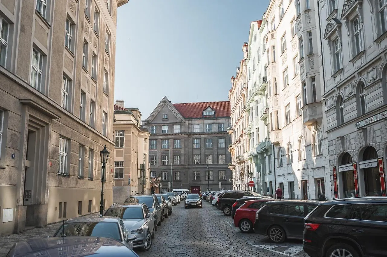 Josefov Riverside Apartment Praag